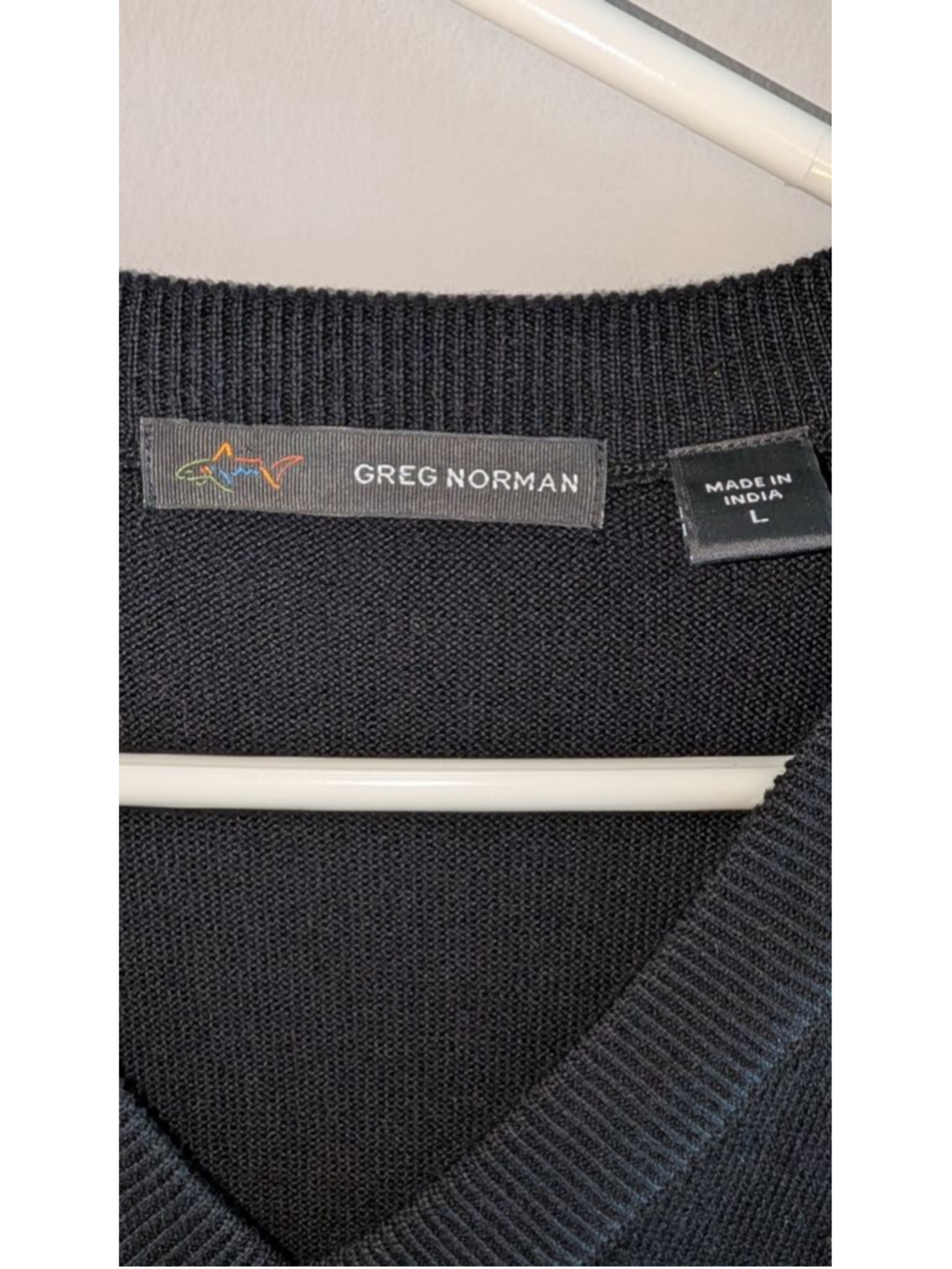 Greg Norman Mens Large Black Gray Argyle V-Neck Sweater Vest - Picture 2 of 4
